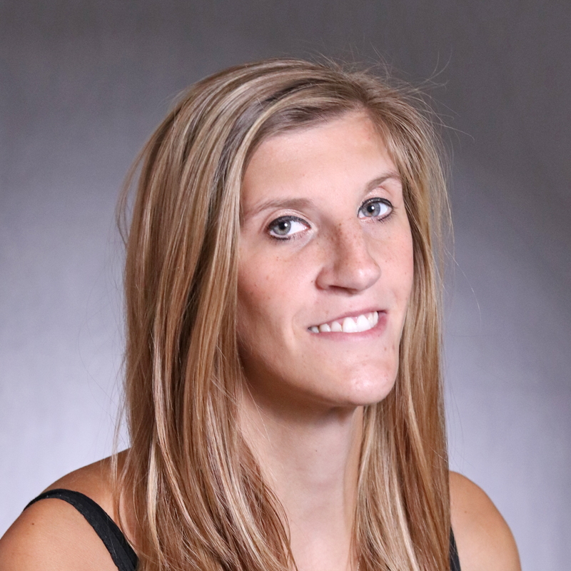 Head shot of Alexa Bleach