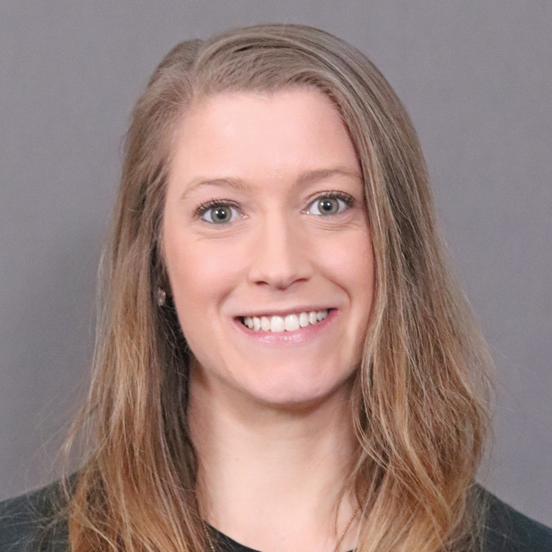 Amanda Bachert headshot